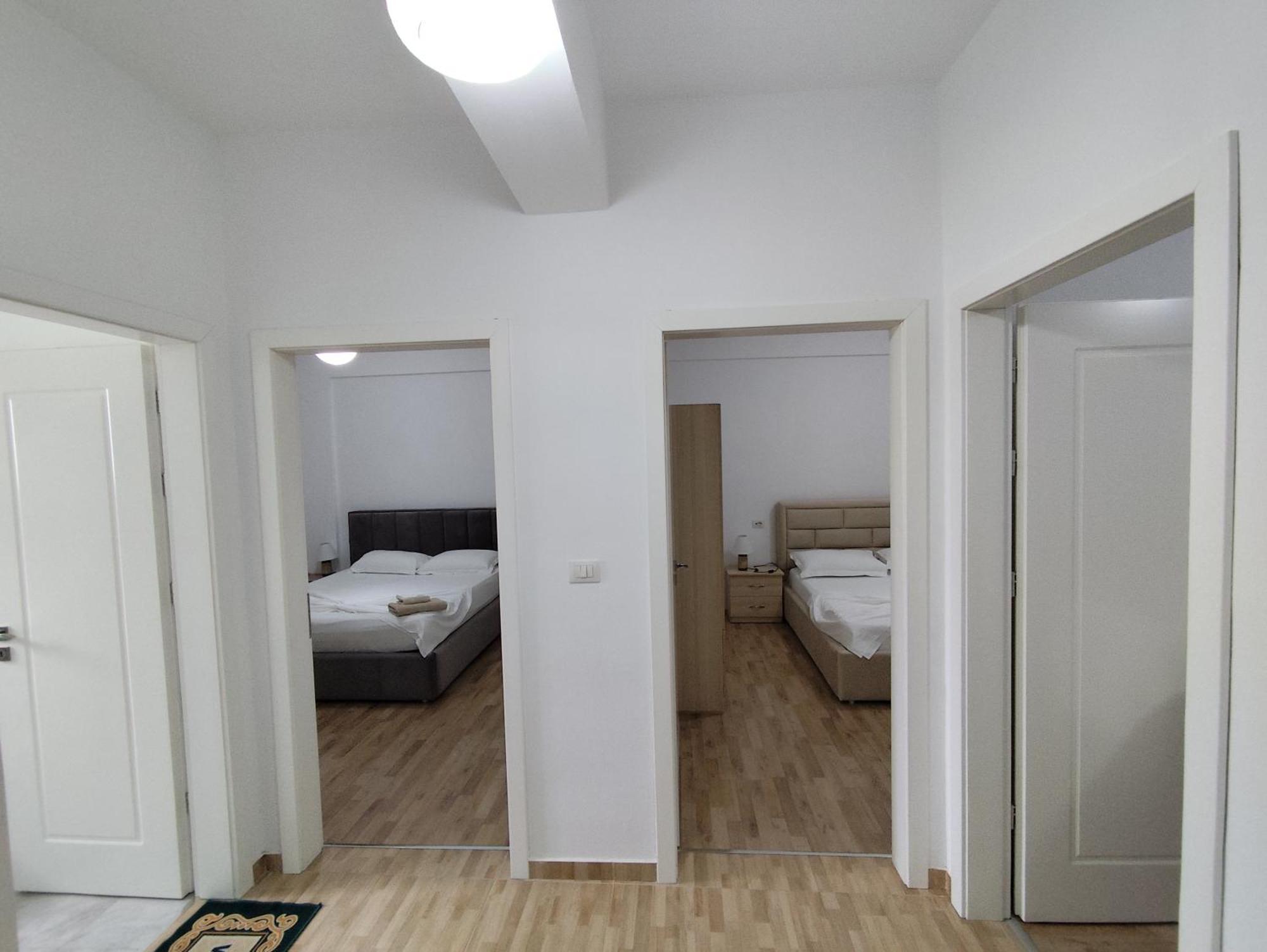 Apartment 360 *