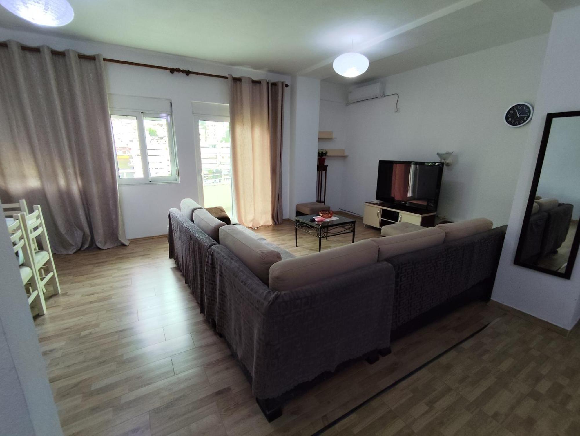 360 Apartment *